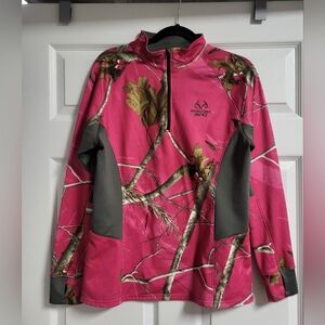 Realtree - Arctic Shield Pink Camo Half Zip Pullover w/Thumb Holes - Size L